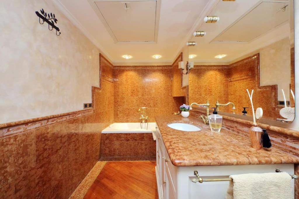 3V Luxury Apartment By Hili Róma Kültér fotó